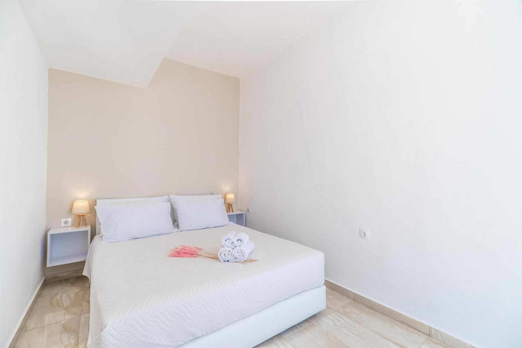 Avra Sfakia Apartments Khóra Sfakíon Buitenkant foto